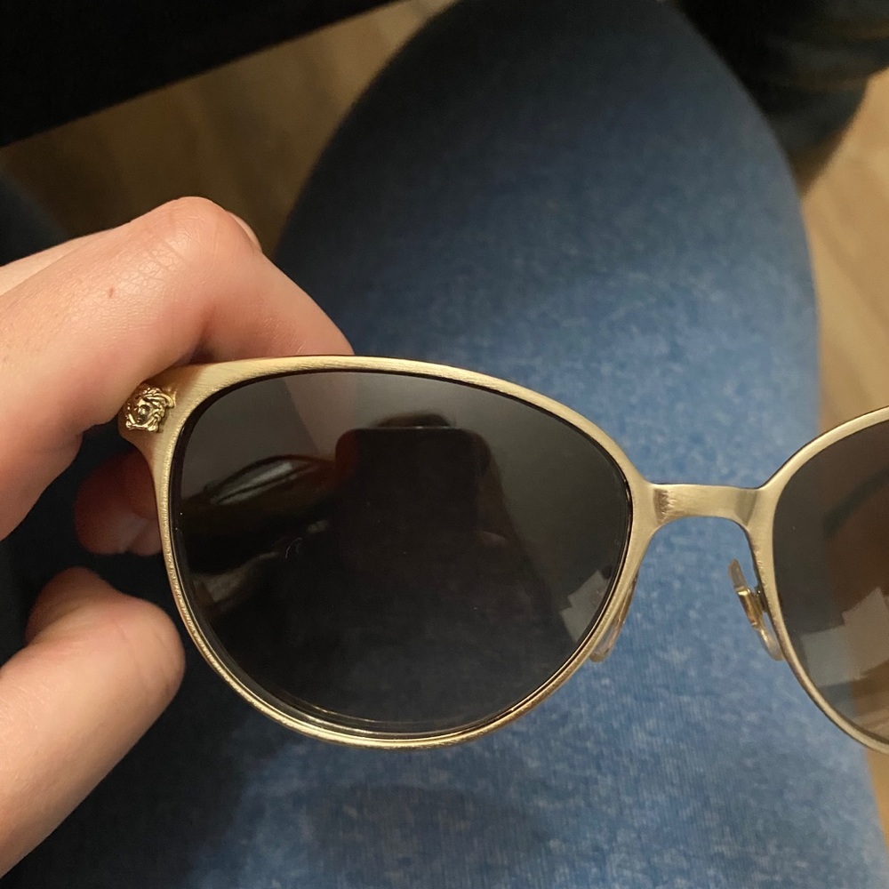 Versace sunglasses - Picture 7 of 7